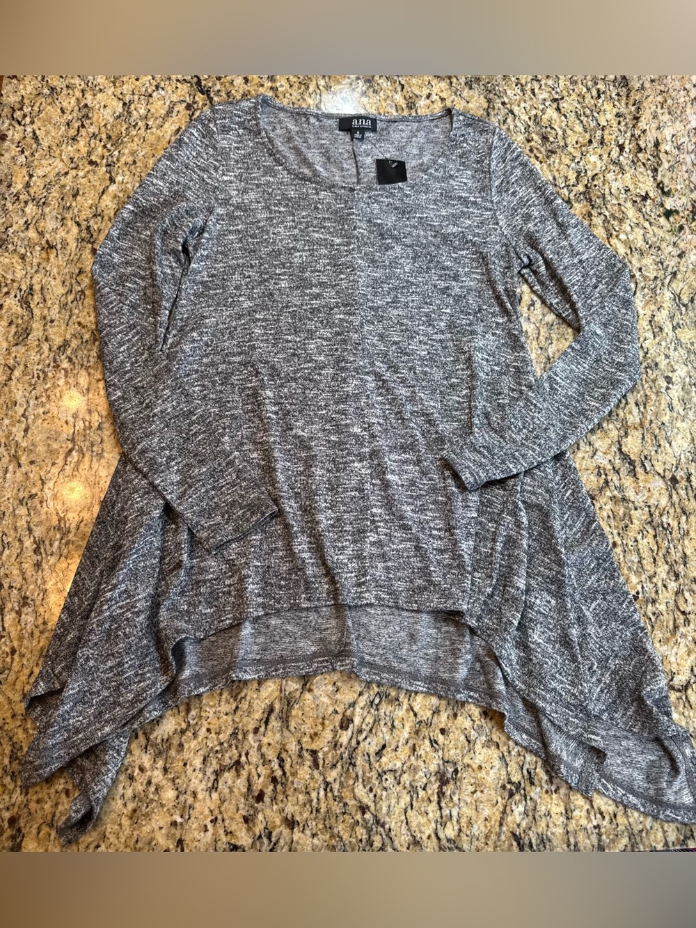 ❤️ NWT a.n.a Gray Marl Long Sleeve Hi-Low Knit Tunic Blouse Shirt Women’s Top B9